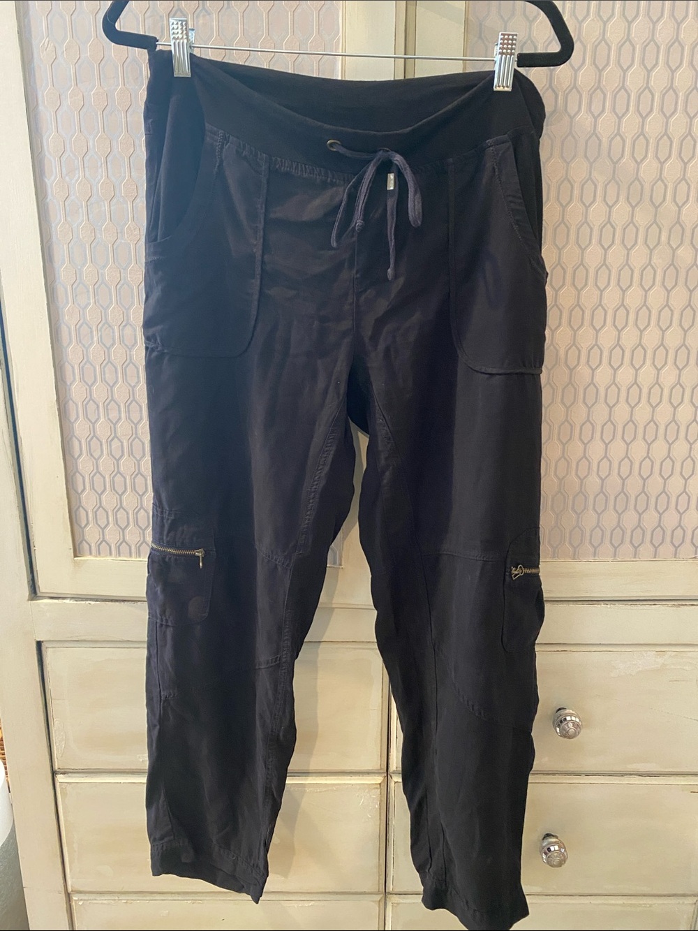 XCVI Women's Black Straight-Leg Utility Pants